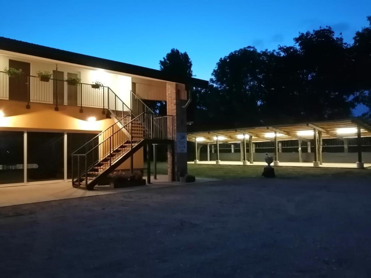 Agriturismo Castolda Treviglio Exterior photo